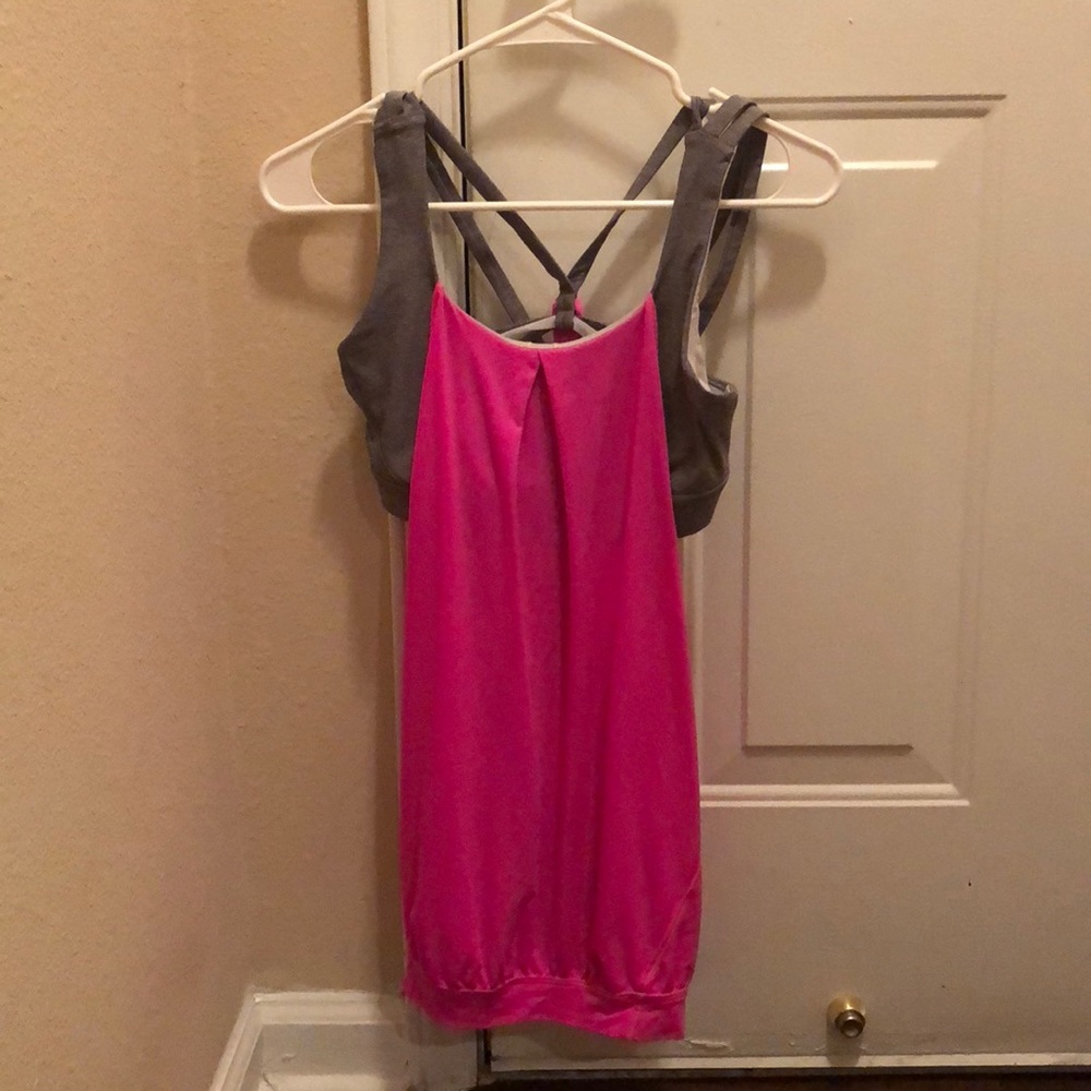 Lululemon workout top, size 6